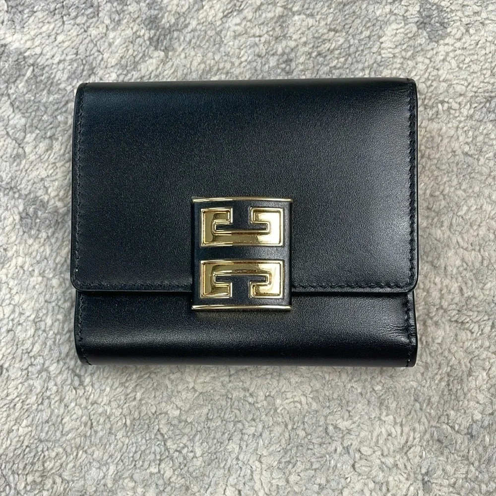 New Givenchy 4G Wallet in Black Leather Compact Trifold